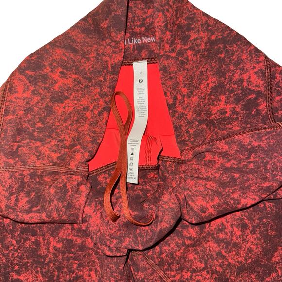 Lululemon Wunder Train Shorts 6" | Size 18 Autumn Red Black Print NWOT - Picture 3 of 9